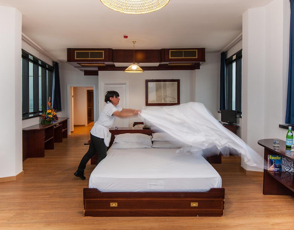 Hotel Bellavista Club-Caroli Hotels Галлиполи Экстерьер фото
